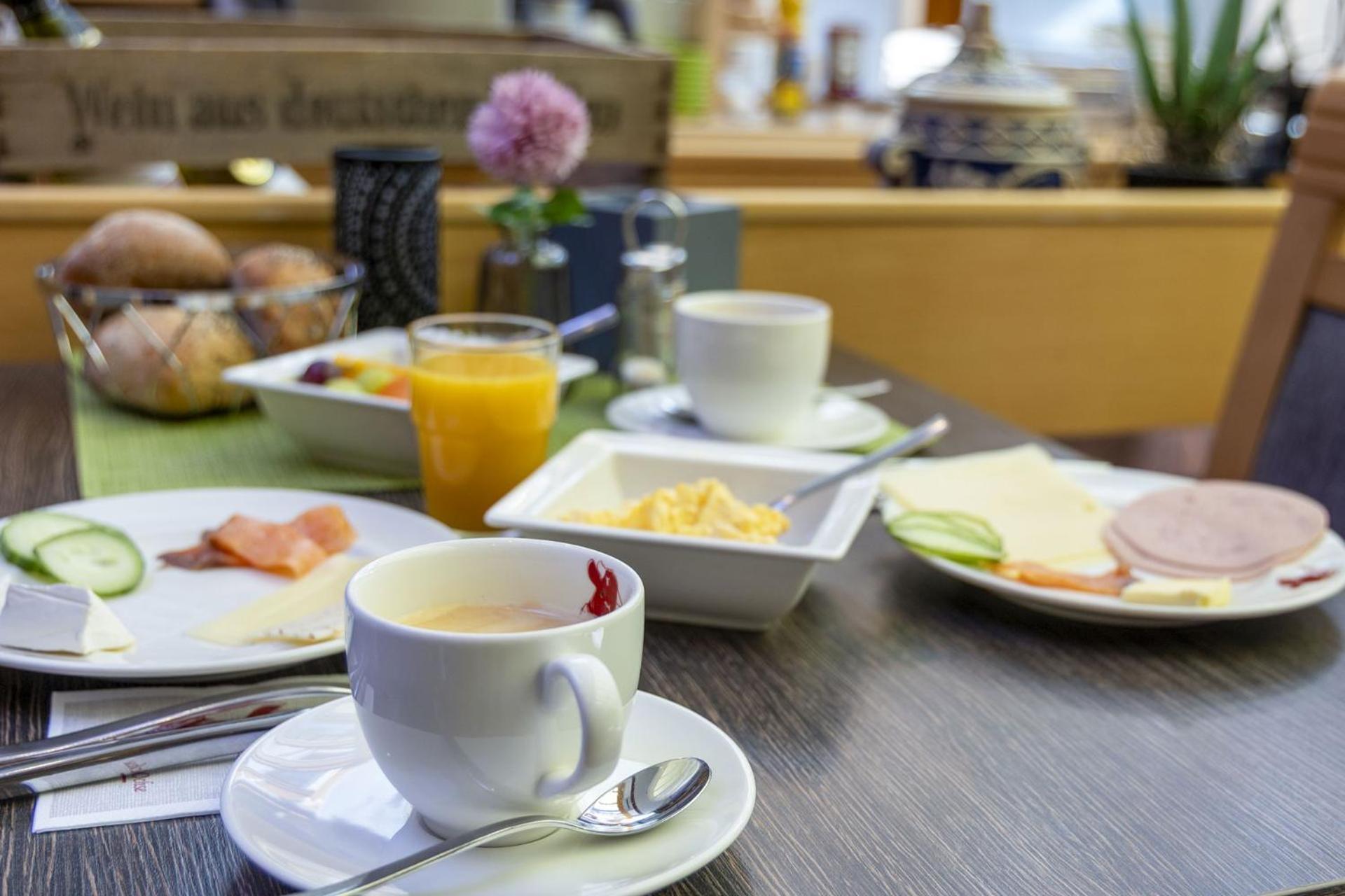 Apartmenthaus Burgenheimat In Rhens Bei Koblenz 外观 照片