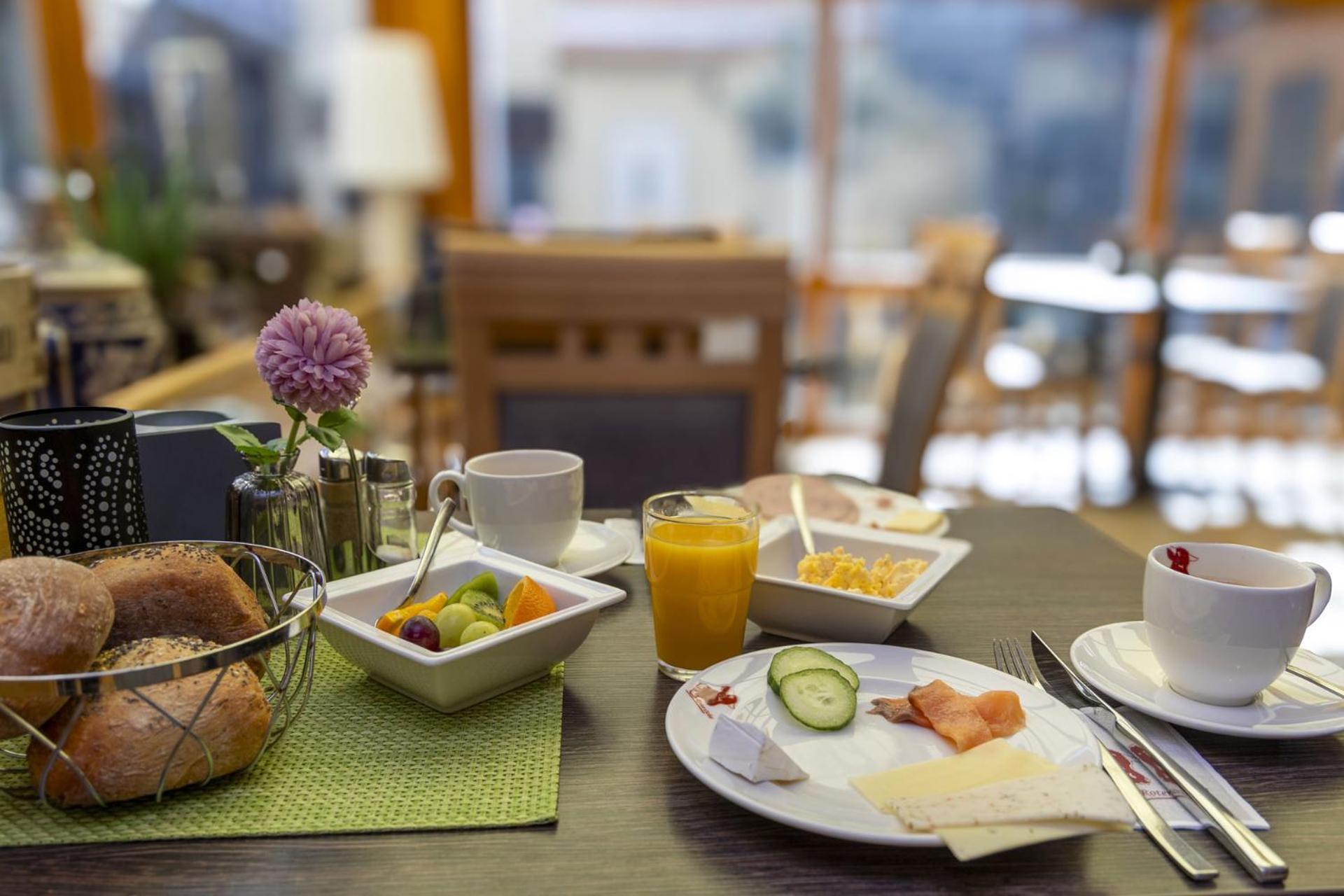 Apartmenthaus Burgenheimat In Rhens Bei Koblenz 外观 照片
