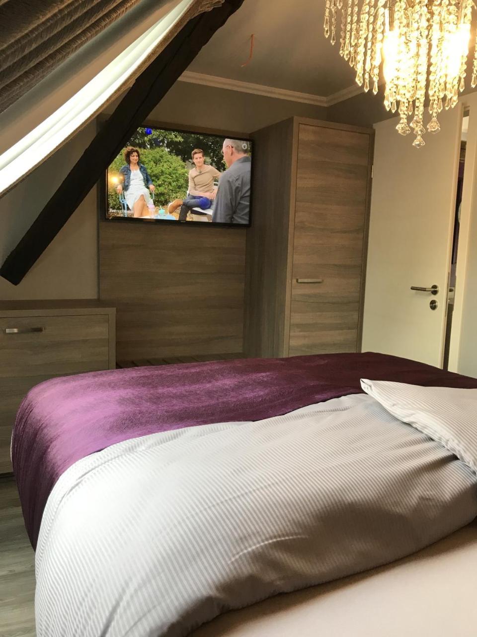 Apartmenthaus Burgenheimat In Rhens Bei Koblenz 外观 照片