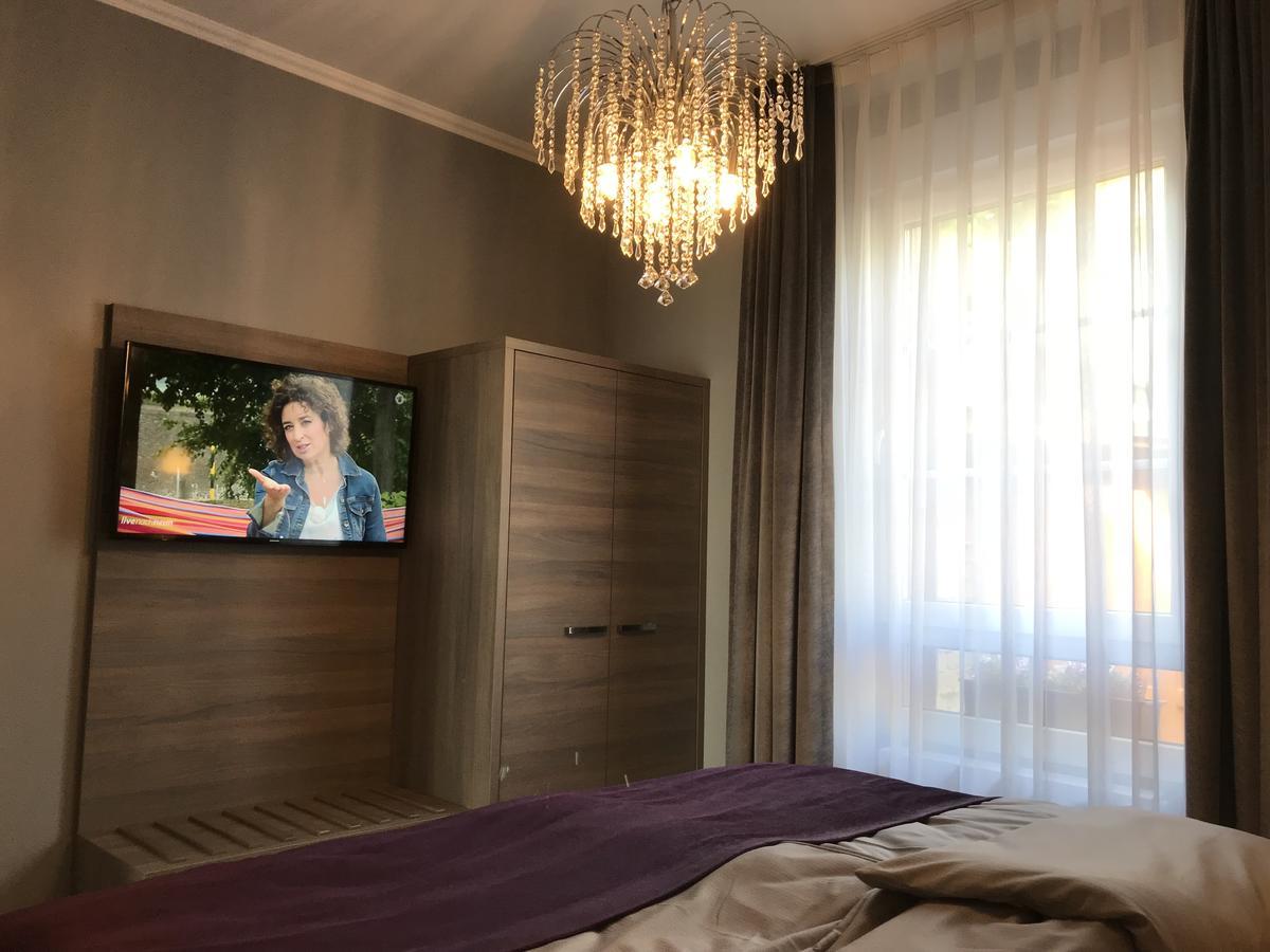 Apartmenthaus Burgenheimat In Rhens Bei Koblenz 外观 照片