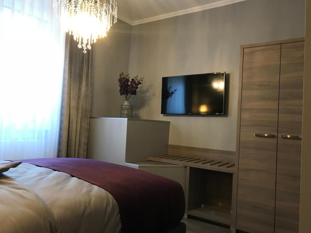 Apartmenthaus Burgenheimat In Rhens Bei Koblenz 外观 照片