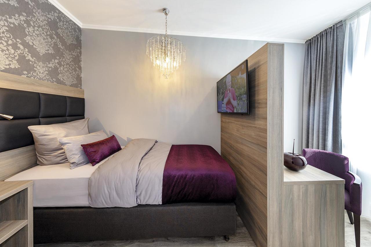 Apartmenthaus Burgenheimat In Rhens Bei Koblenz 外观 照片